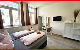 Zum Obstler - Gaststaette Und Pension