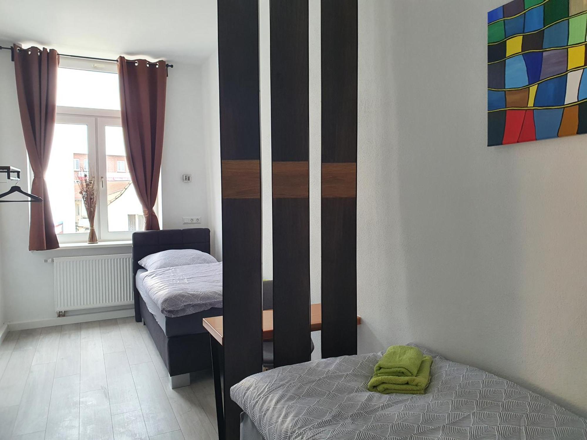 Zum Obstler - Gaststaette Und Pension Gera Pokoj fotografie